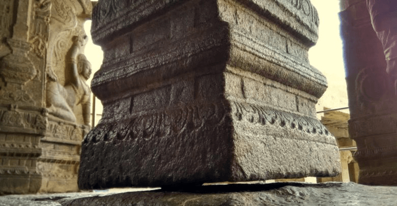  Hanging Pillars of Lepakshi
