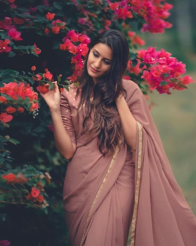 8,937 Likes, 174 Comments - Surbhi Kaushik (@surbhikaushik) on ...