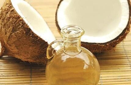 Change text alignment Add title 10 Benefits of using Coconut oil on your Hair